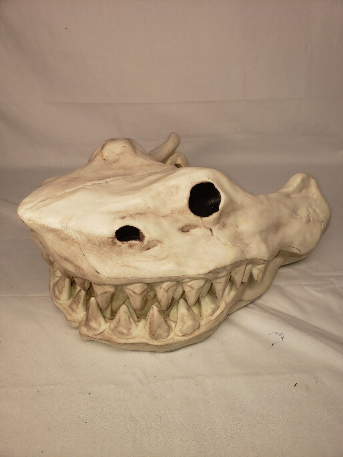 Seasons Skeleton Large Jointed Plastic Shark Skull Spirit Halloween Crazy Bonez 