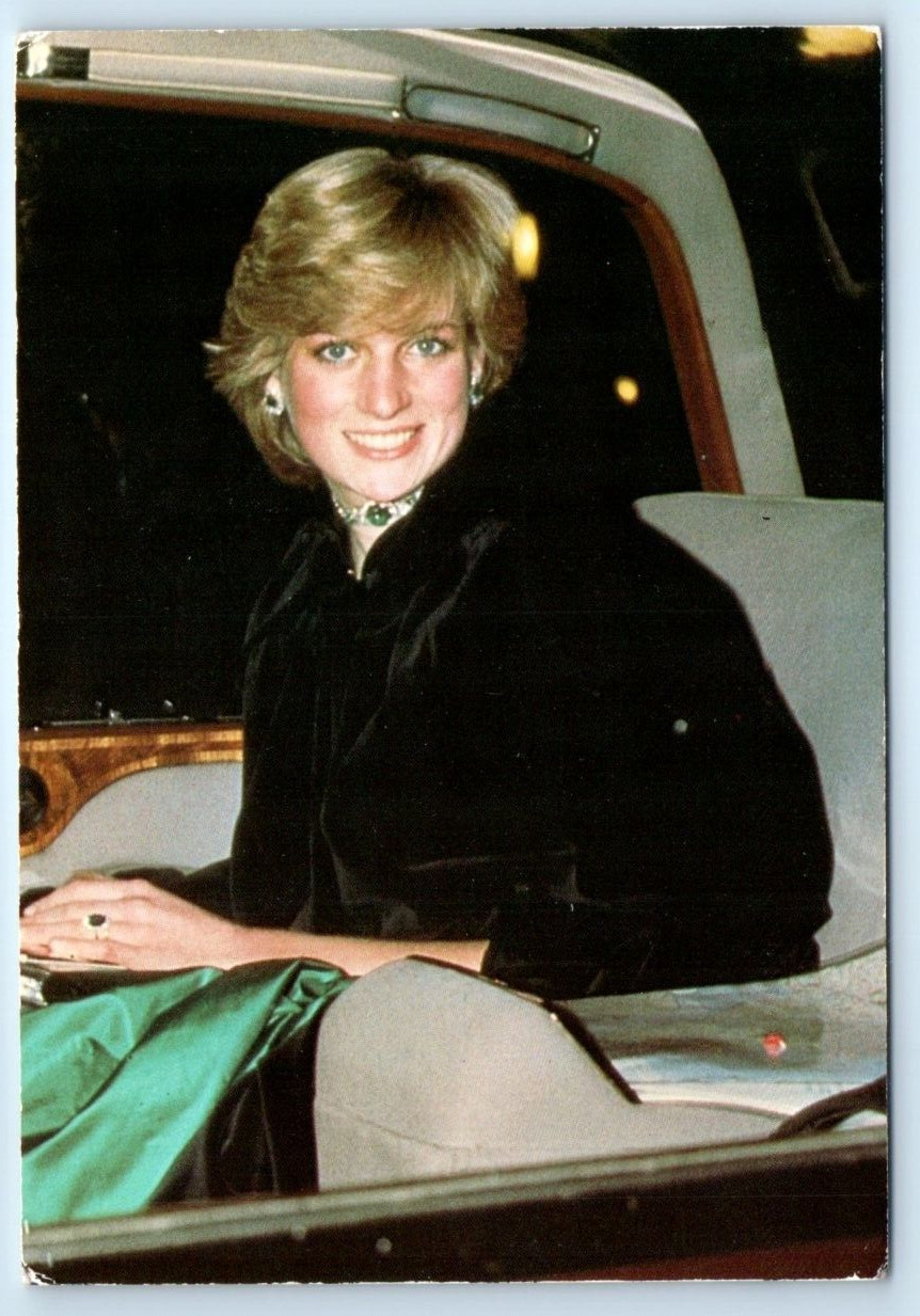 H.R.H. The Princess of Wales Diana Spencer ENGLAND UK 4x6 Postcard