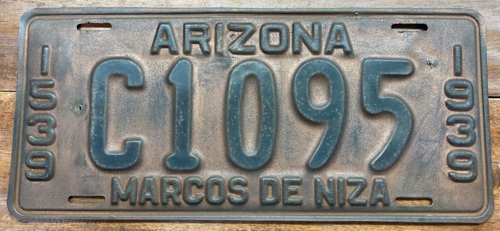 COOL, ROCK SOLID 1939 COCHISE COUNTY, ARIZONA LICENSE PLATE, C 1095, MVD CLEAR