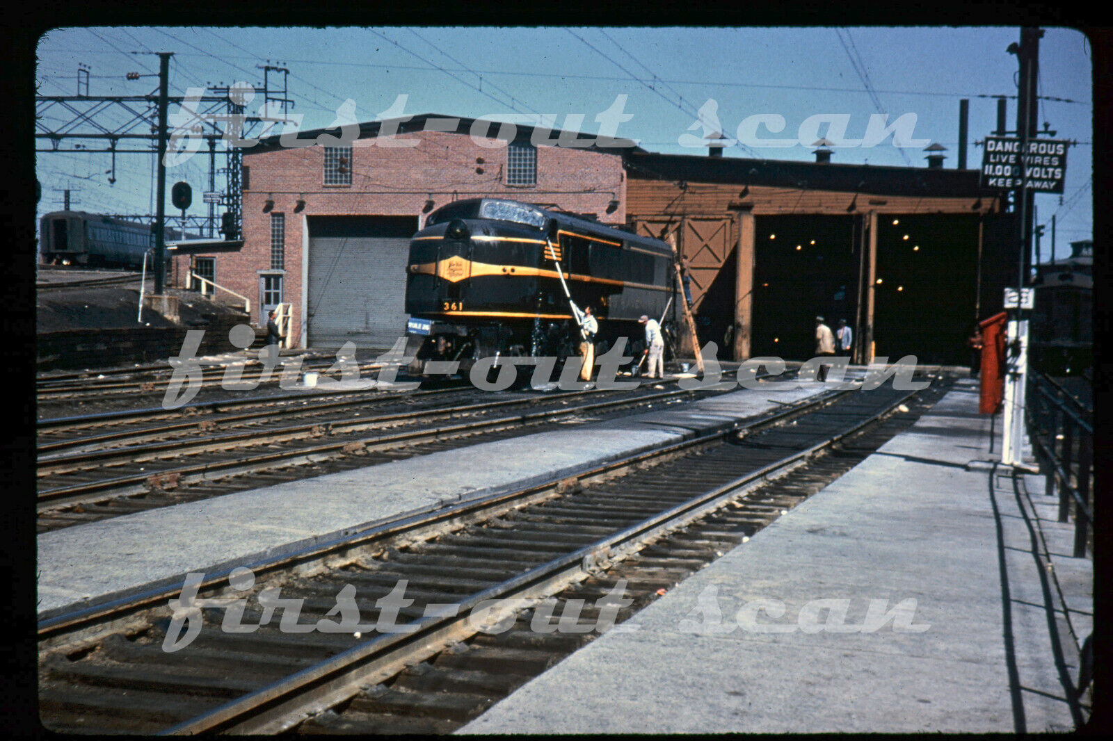R DUPLICATE SLIDE - New Haven NH 361 Electric Being Washed Stamford CT 1956