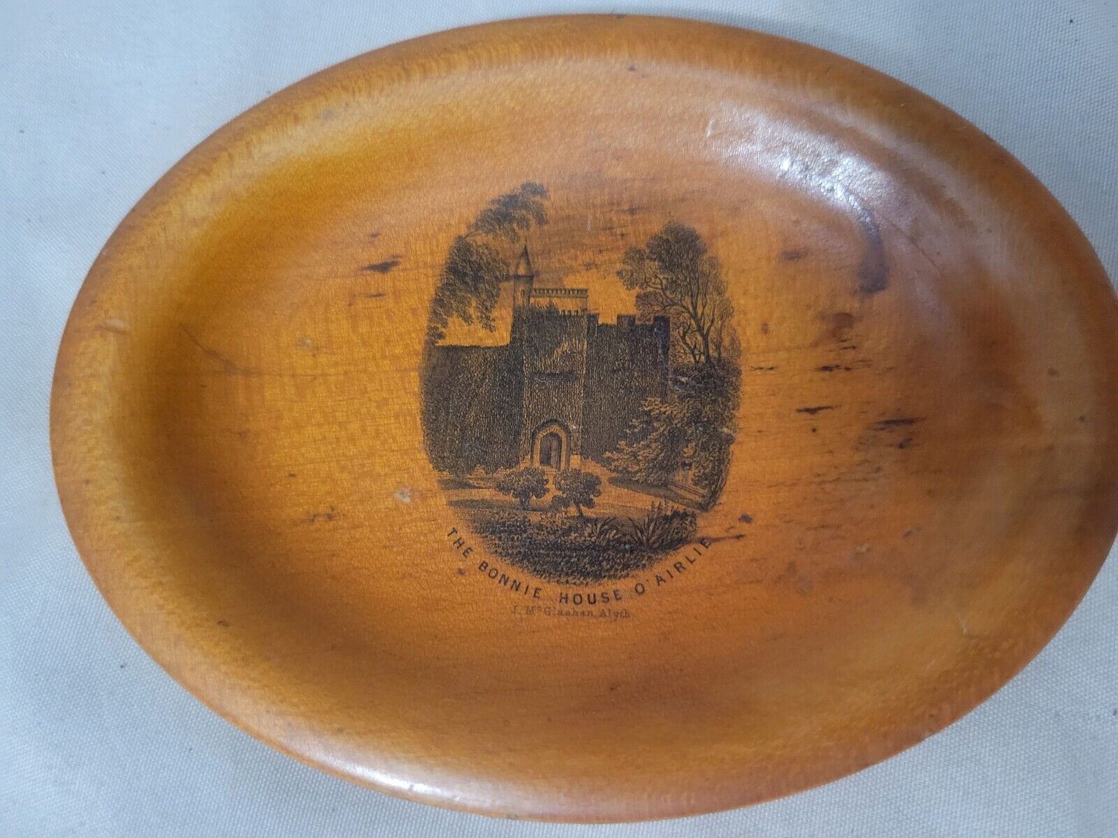  Rare Antique Mauchline Ware Plate 4.5x.5x3in ca 1880  The Bonnie house O\'Airlie