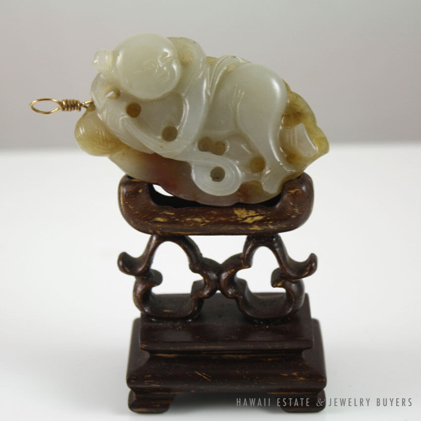 IMPORTANT 19C CHINESE MUTTON FAT WHITE JADE  SCULPTURE PENDANT & WOODEN BASE