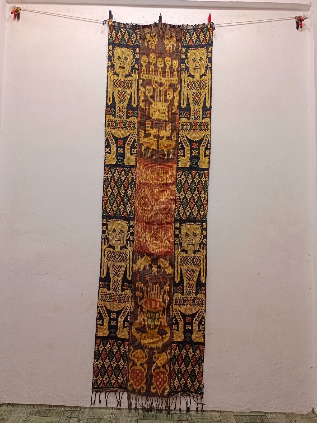 Vintage Gorgeous Indonesian Pictorial Wall Hanging Home Decor Textile 211×61 Cm