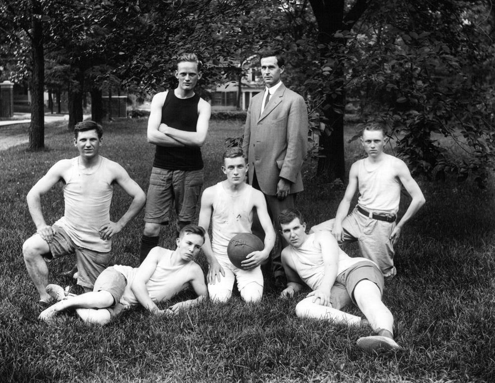 1912 Summer School Basketball Team, Miami U., Ohio Old Photo 8.5\
