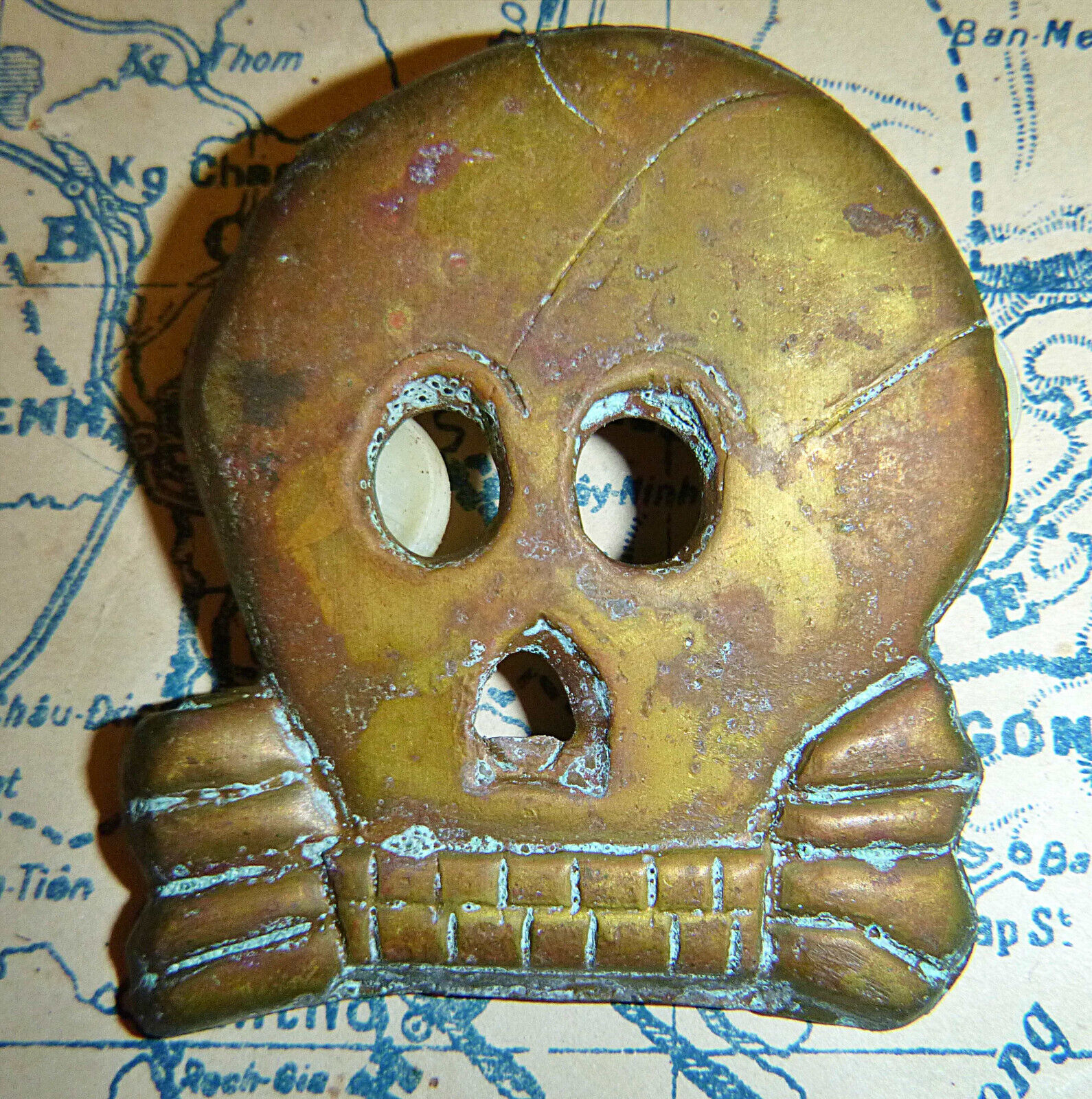 BADGE - French Foreign Legion - USSF SKULL - MIKE FORCE - Vietnam War - C.188