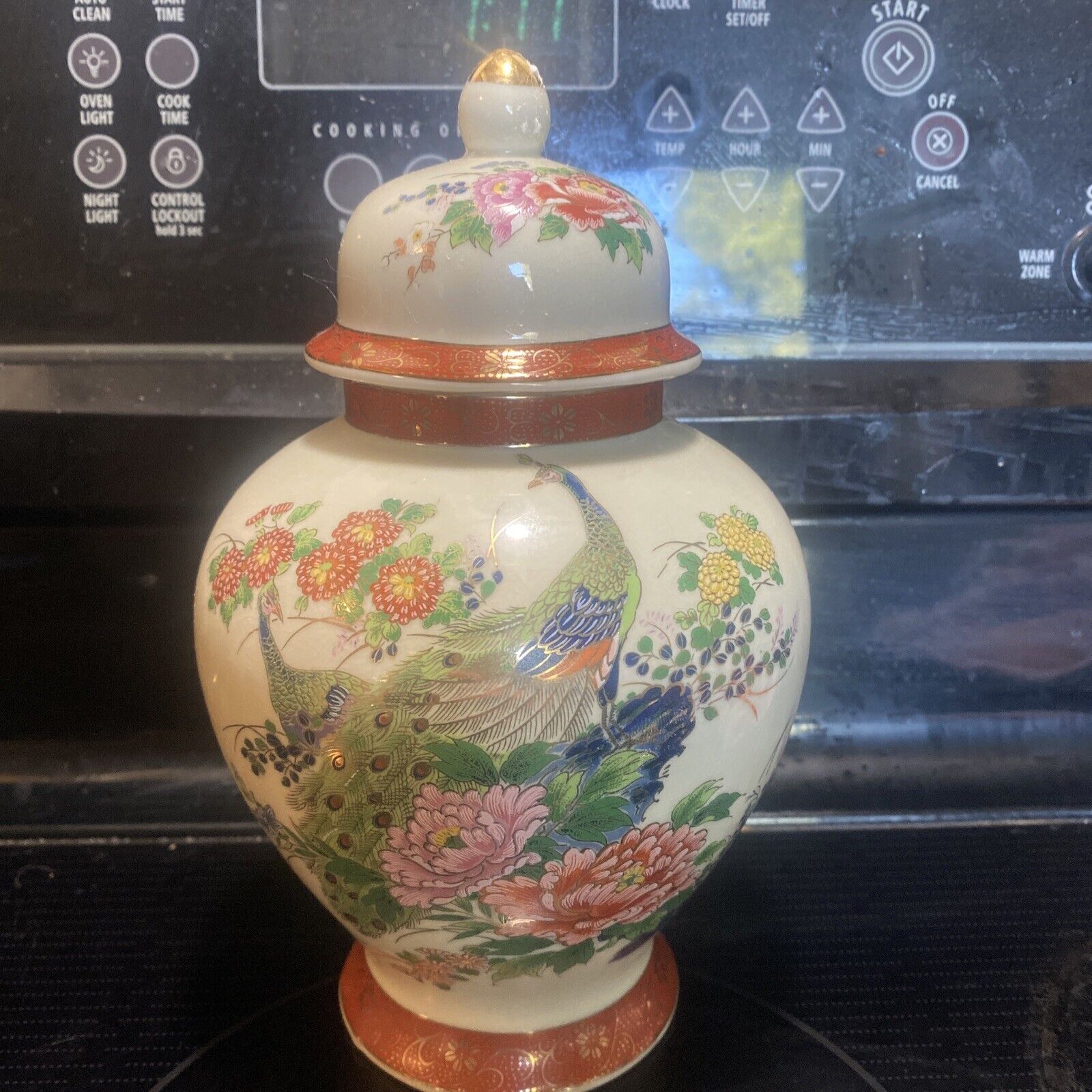 Beautiful Vintage SATSUMA JAPAN Peacock Floral Asian Ginger Jar Vase Lidded Urn