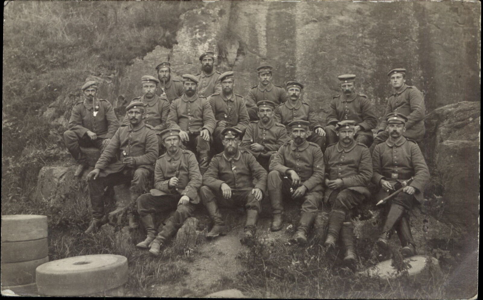 WWI 17 German soldiers long pipes 1915 Feldpost BAYERFELD to LINDENBERG Germany
