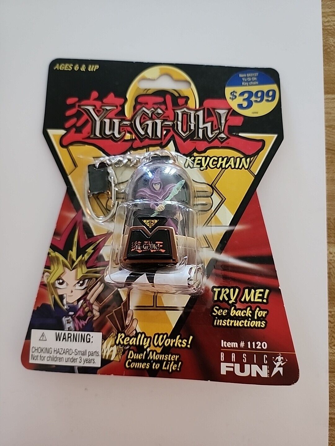 YuGiOh Spinning Flip Keychain Series 1 Dark Magician Basic Fun 1996