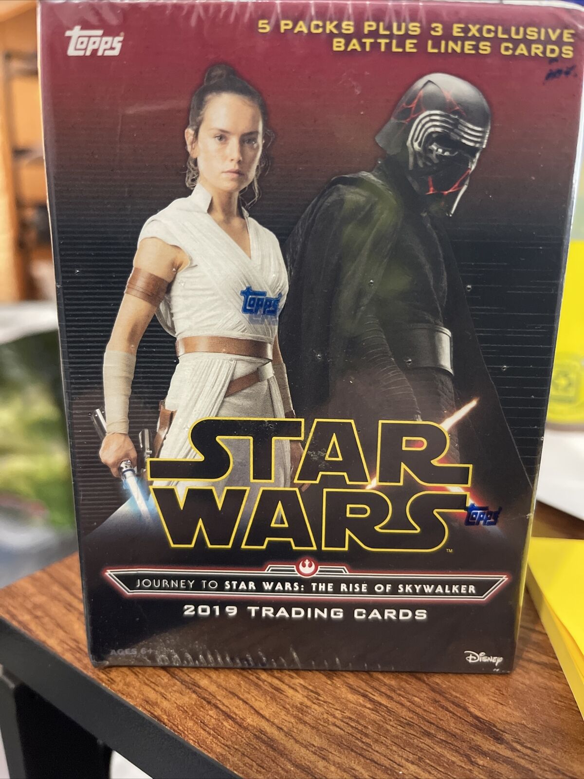2019 Topps Star Wars: The Rise of Skywalker Trading Cards Blaster Box (33 Cards)