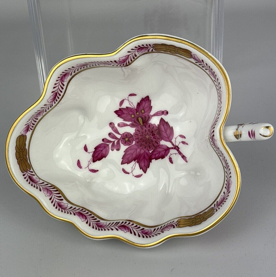 1960’s RARE Herend Apponyi Chinese Bouquet Raspberry Deep Leaf Dish *Crack*