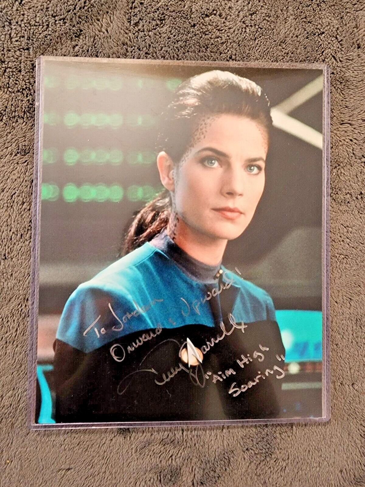 Terry Farrell On Set autographed picture 8x10 photo Star Trek DS9 Jadzia Dax