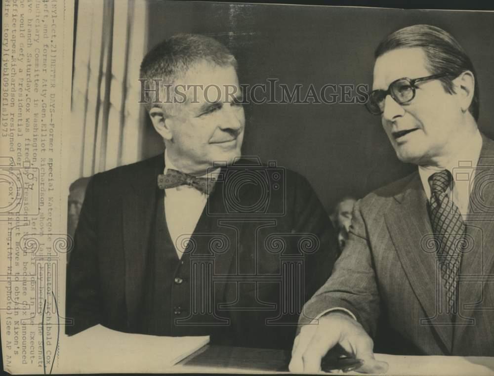 1973 Press Photo Archibald Cox with Attorney General Elliott Richardson seated