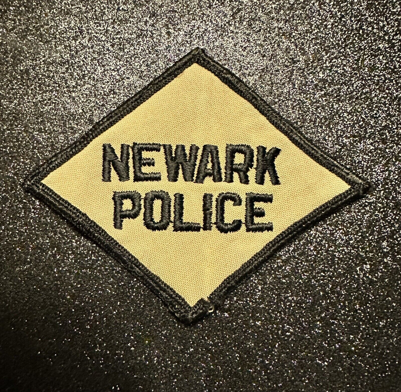 Newark Delaware Police Patch DE 3”  (1960’s Issue) ~  Vintage ~ RARE