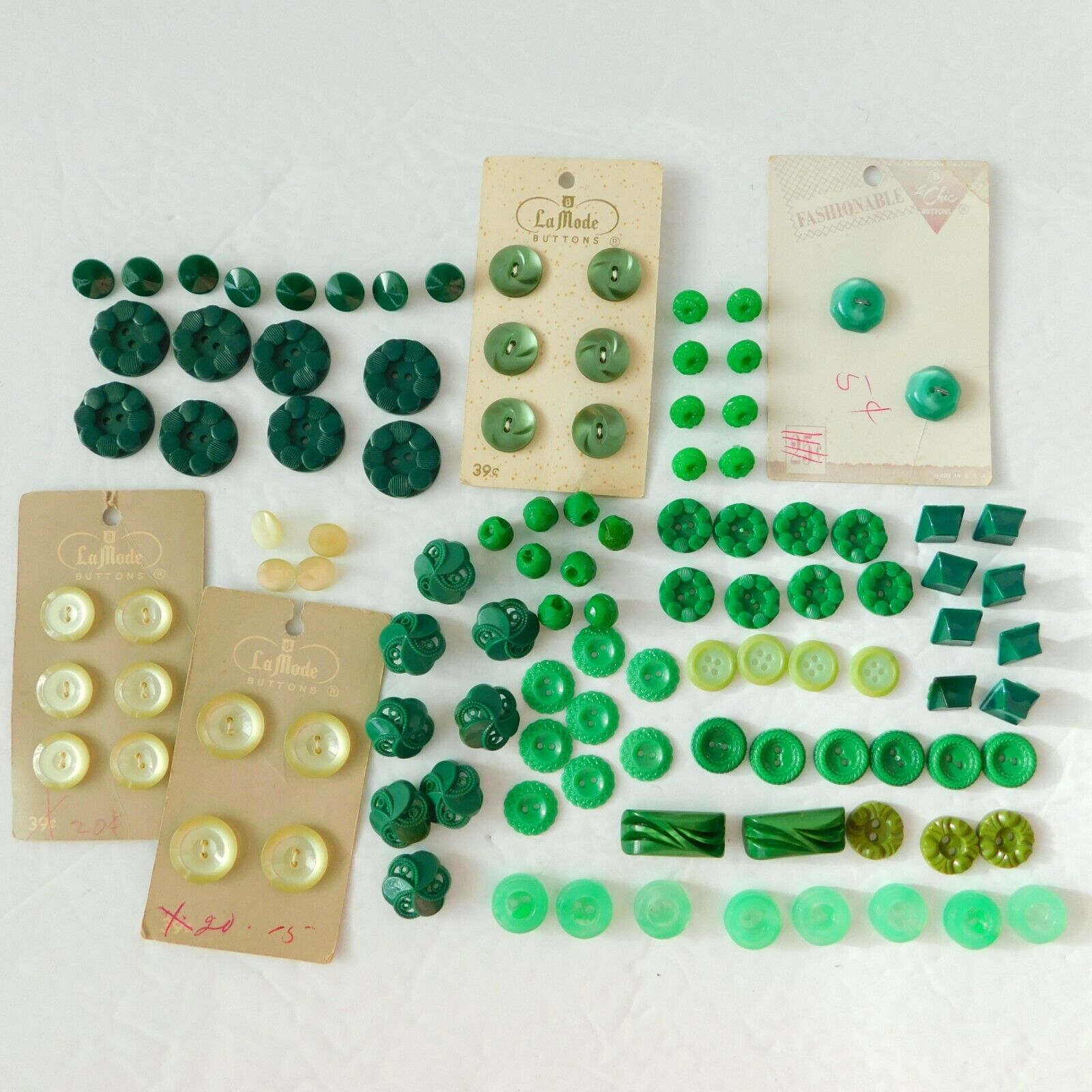 100+ Vintage Green Button Lot, Carded and Loose, La Monde, Le Chic (as shown)