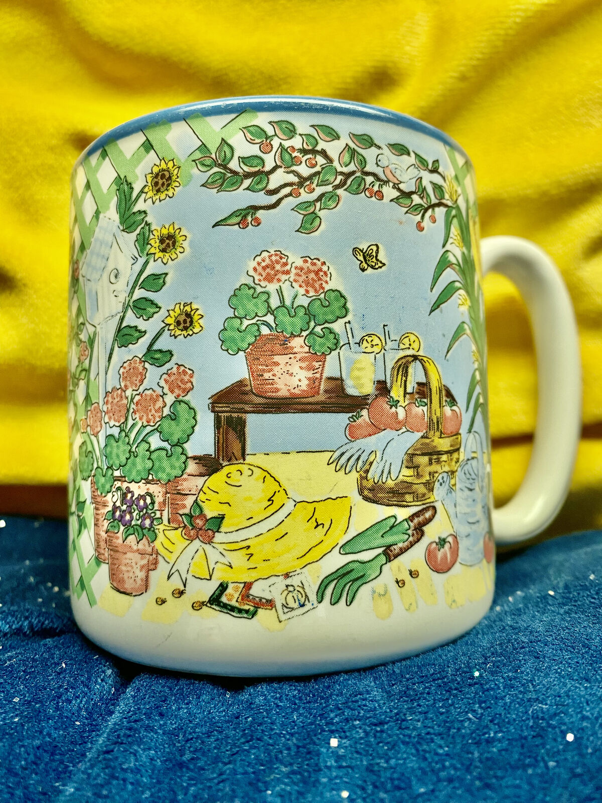 vintage 1996 rare new look ceramic mug 665600 colorful flower garden made Korea