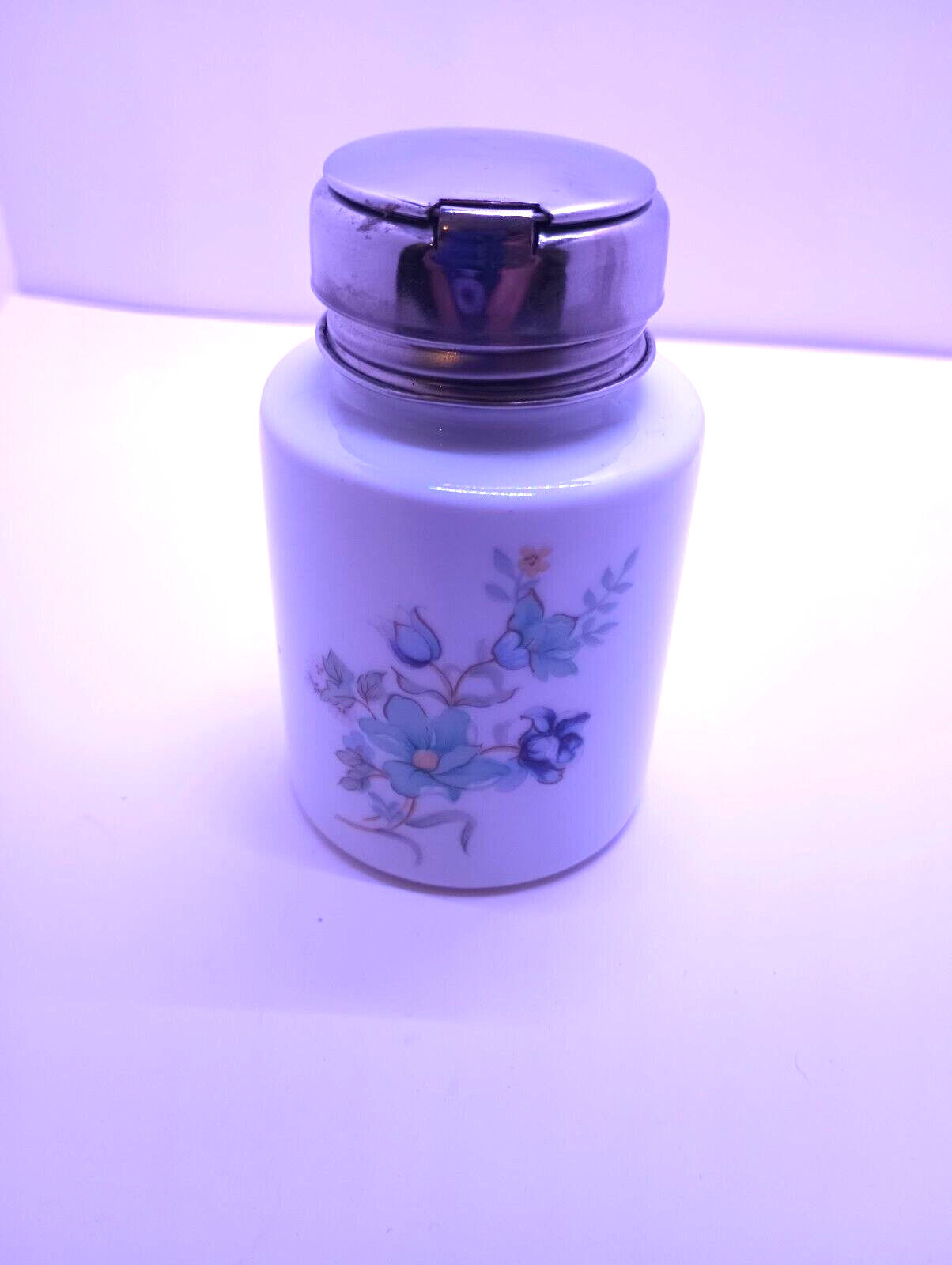Vintage Floral MENDA One Touch Dispenser  Facial Products Beauty 