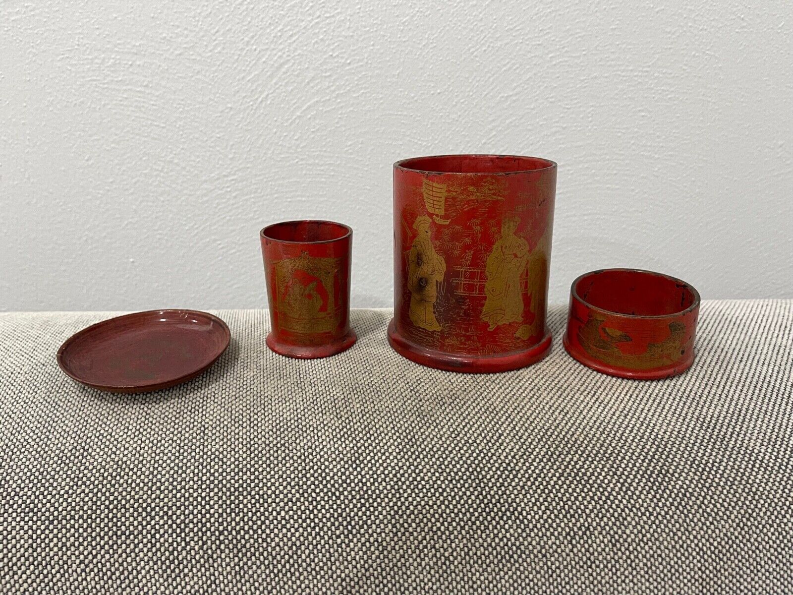 Antique Group of 4 Chinese or Japanese Lacquer Dishes w/ Figures Decoration