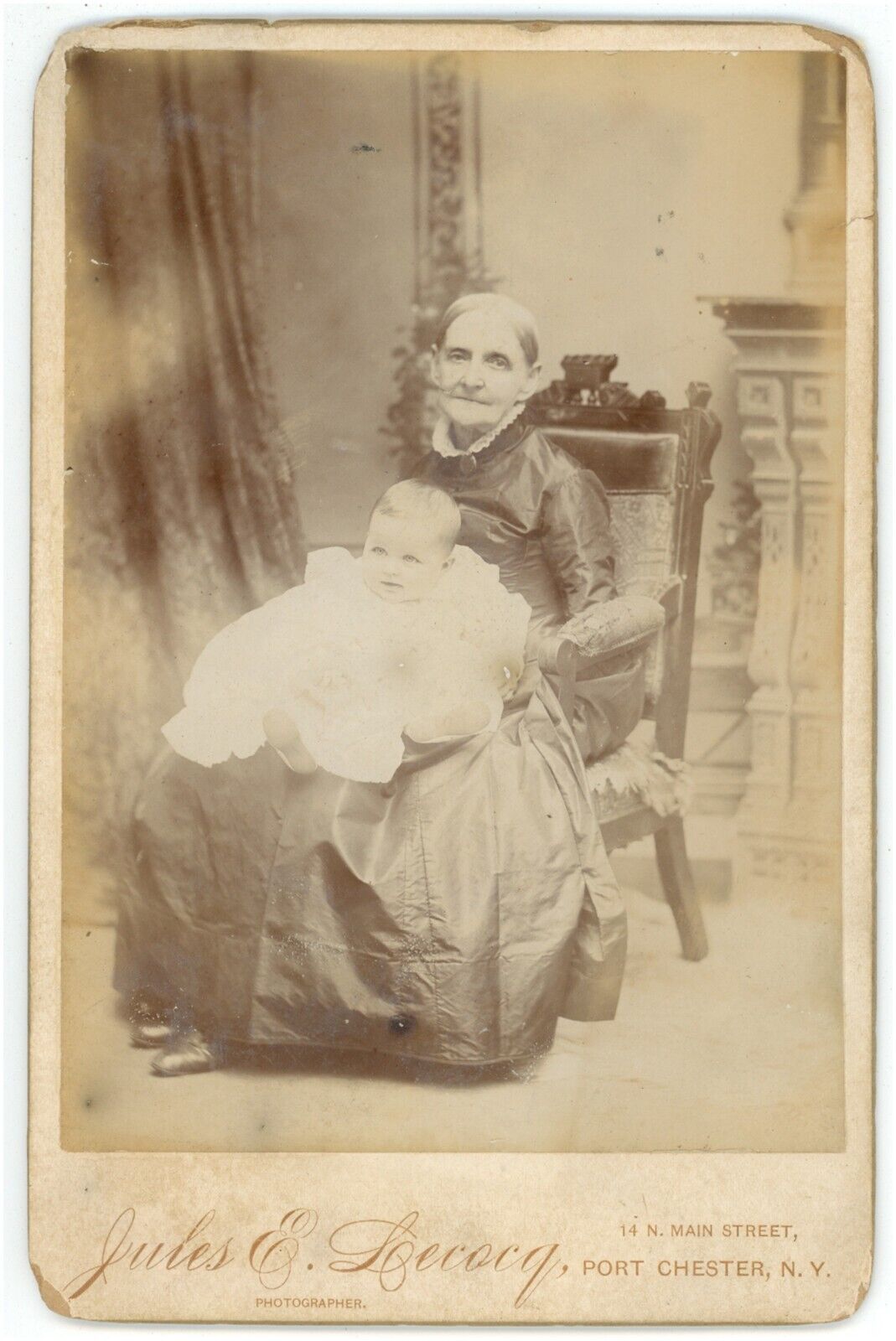 CIRCA 1880\'S CABINET CARD Beautiful Grandmother & Child Lecocq Port Chester, NY