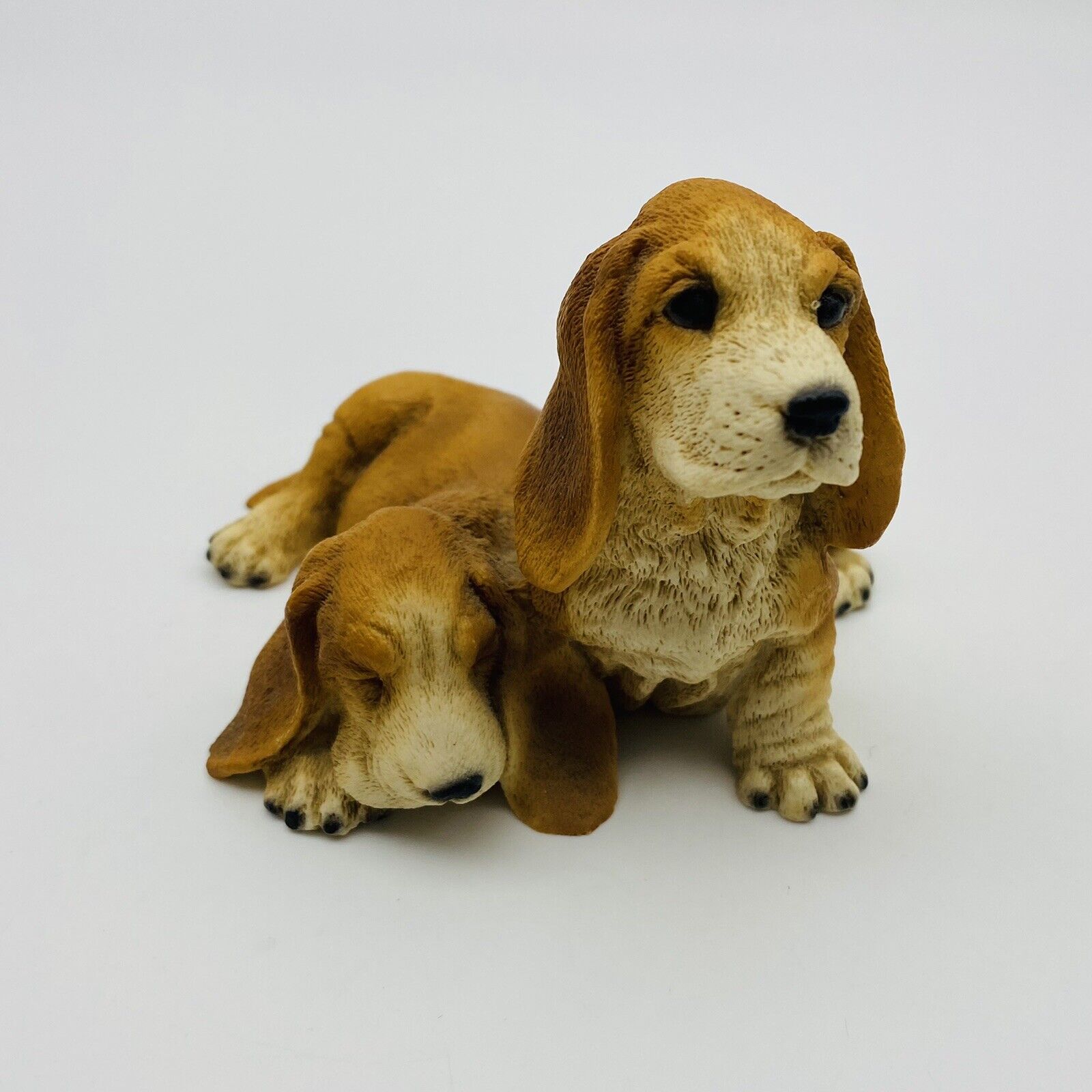 Vintage 1989 Bassett Hound Dogs Figurine, Original by Castagna, Made in Italy