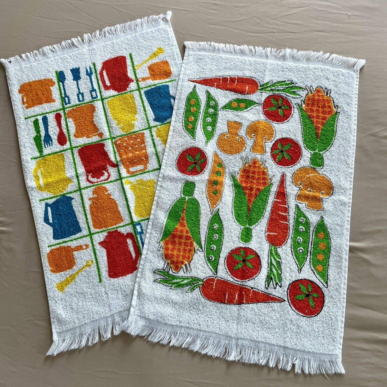 2 Vintage Dish Towels- Unused, Terry Cloth, Vibrant, Retro Kitchen, 14.5” x 24”