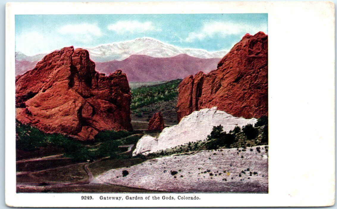 Postcard - Gateway, Garden of the Gods - Colorado Springs, Colorado
