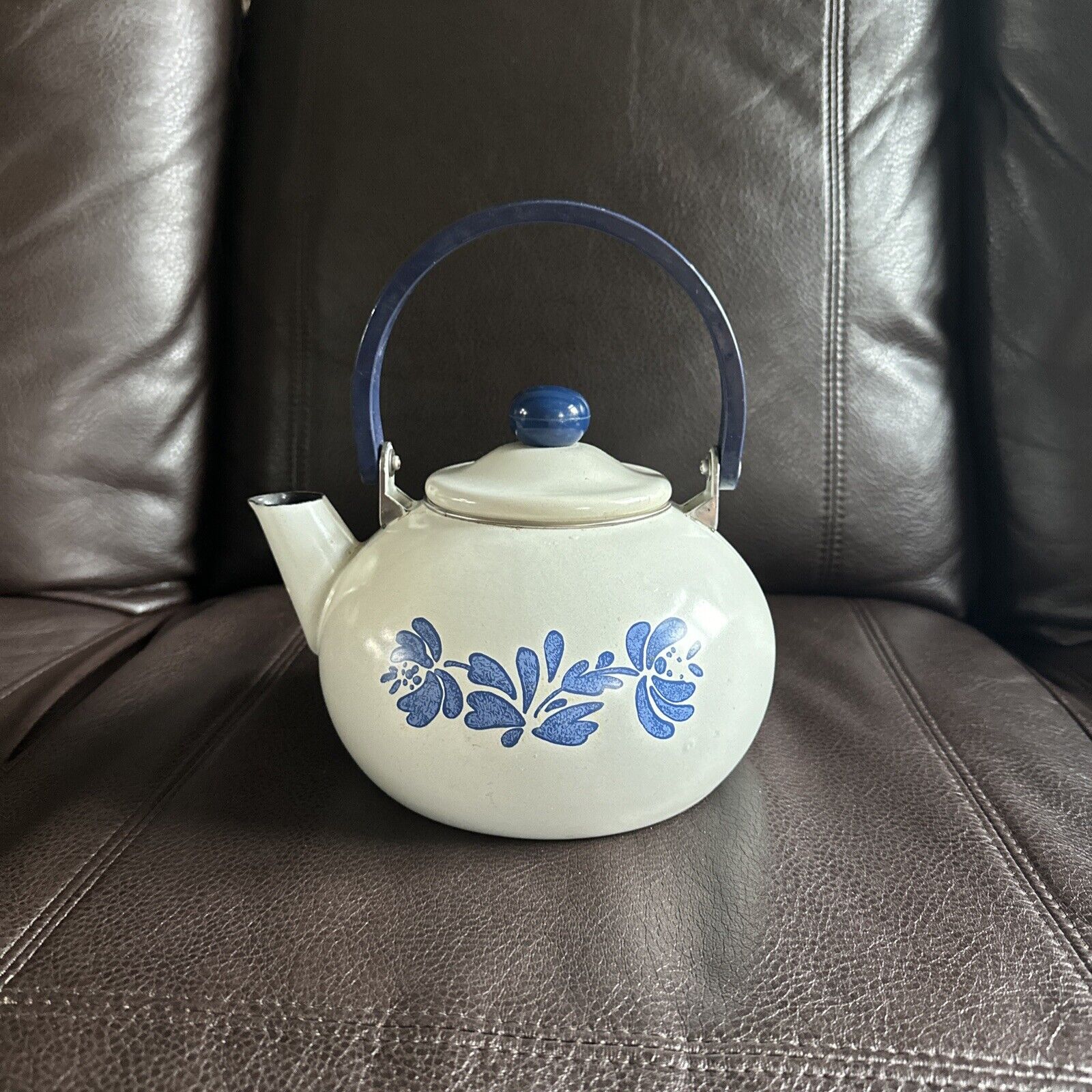 Vintage Pfaltzgraff Yorktowne Enamel On Metal Tea Kettle Teapot Blue Handle