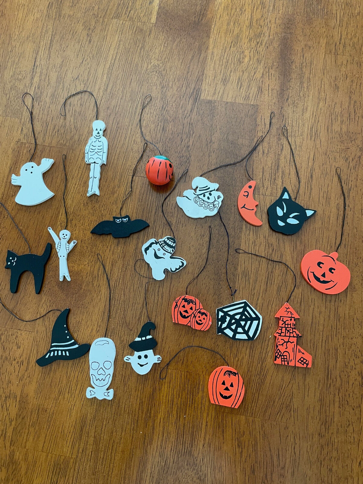 Lot of 18 Miniature Halloween Wooden Ornaments Double Sided Holiday Christmas