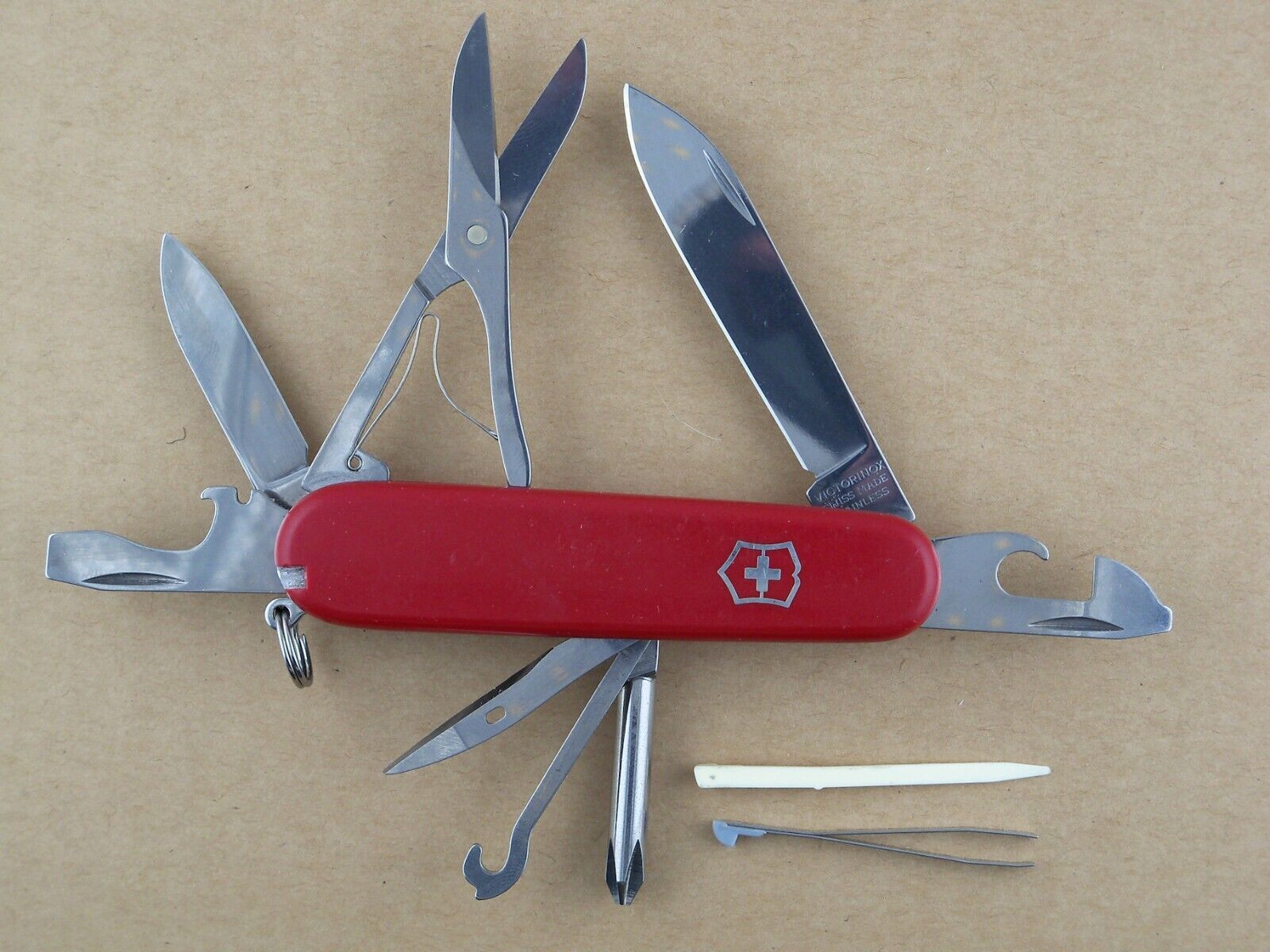 Victorinox Super Tinker Swiss Army Pocket Knife - Red - Phillips - Very Good