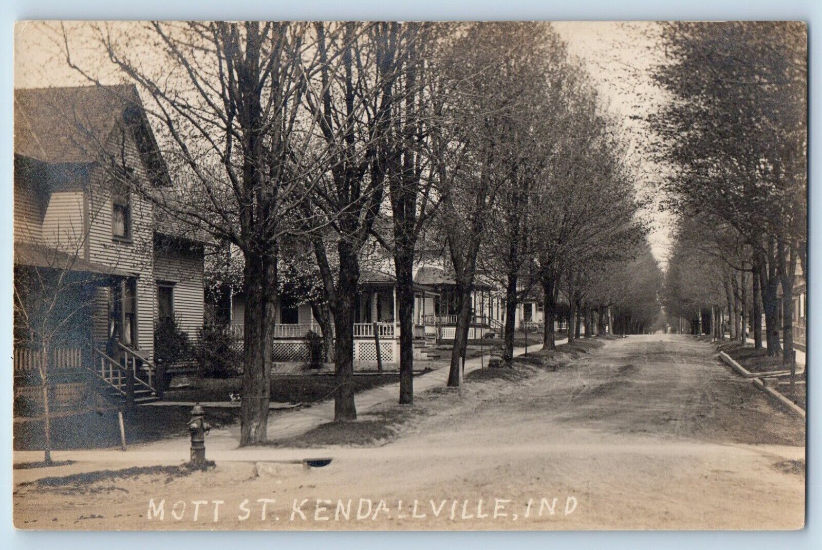 Kendallville Indiana IN Postcard RPPC Photo Mott Street Dirt Road Houses c1910's