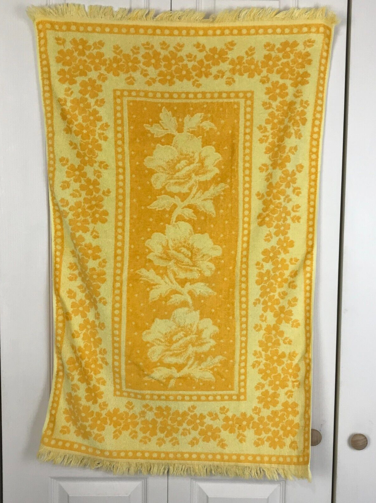 Vintage Fieldcrest 100% Cotton Yellow Floral Bath Towel