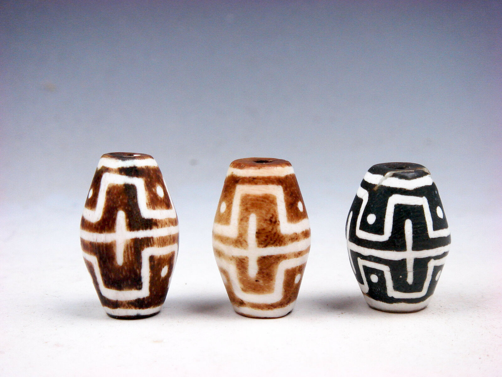 Set Of 3 Old Tibetan Crafted *Dots & Cross* Patterns Dzi Beads #04102204