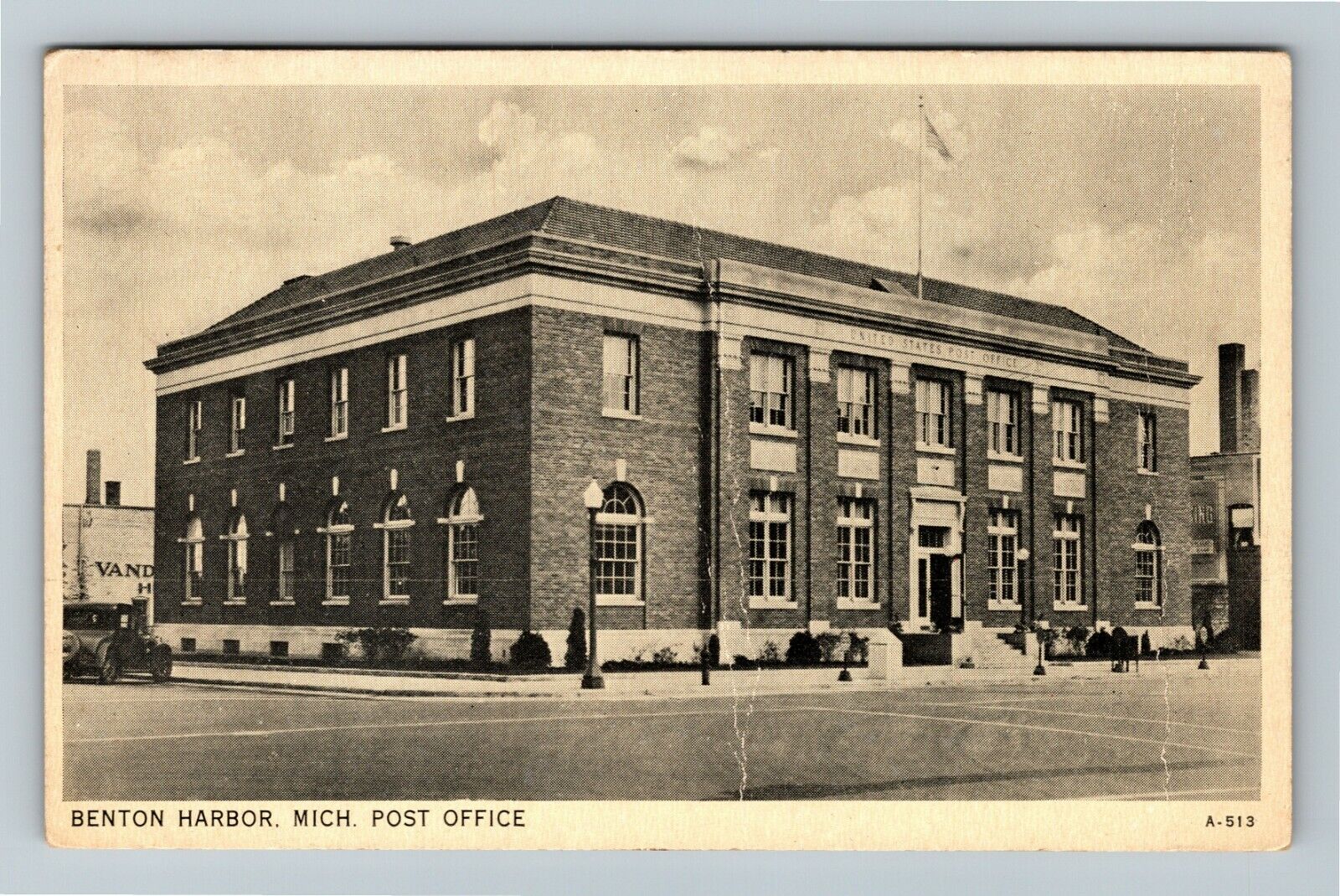 Benton Harbor MI-Michigan, Post Office, c1938 Vintage Postcard