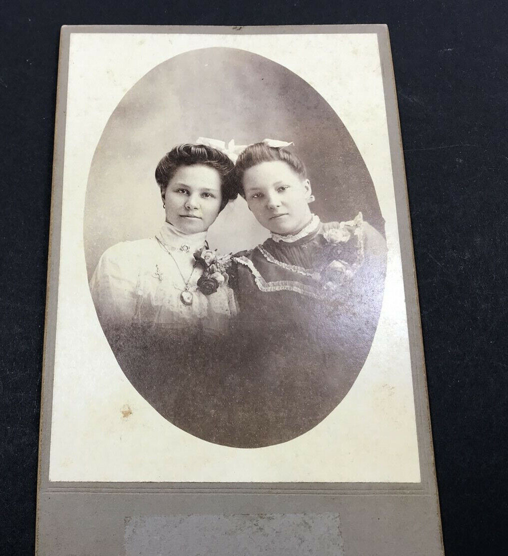 Antique Cabinet Card Photo Sisters Friends Mother Daughter  1880's - 1900's