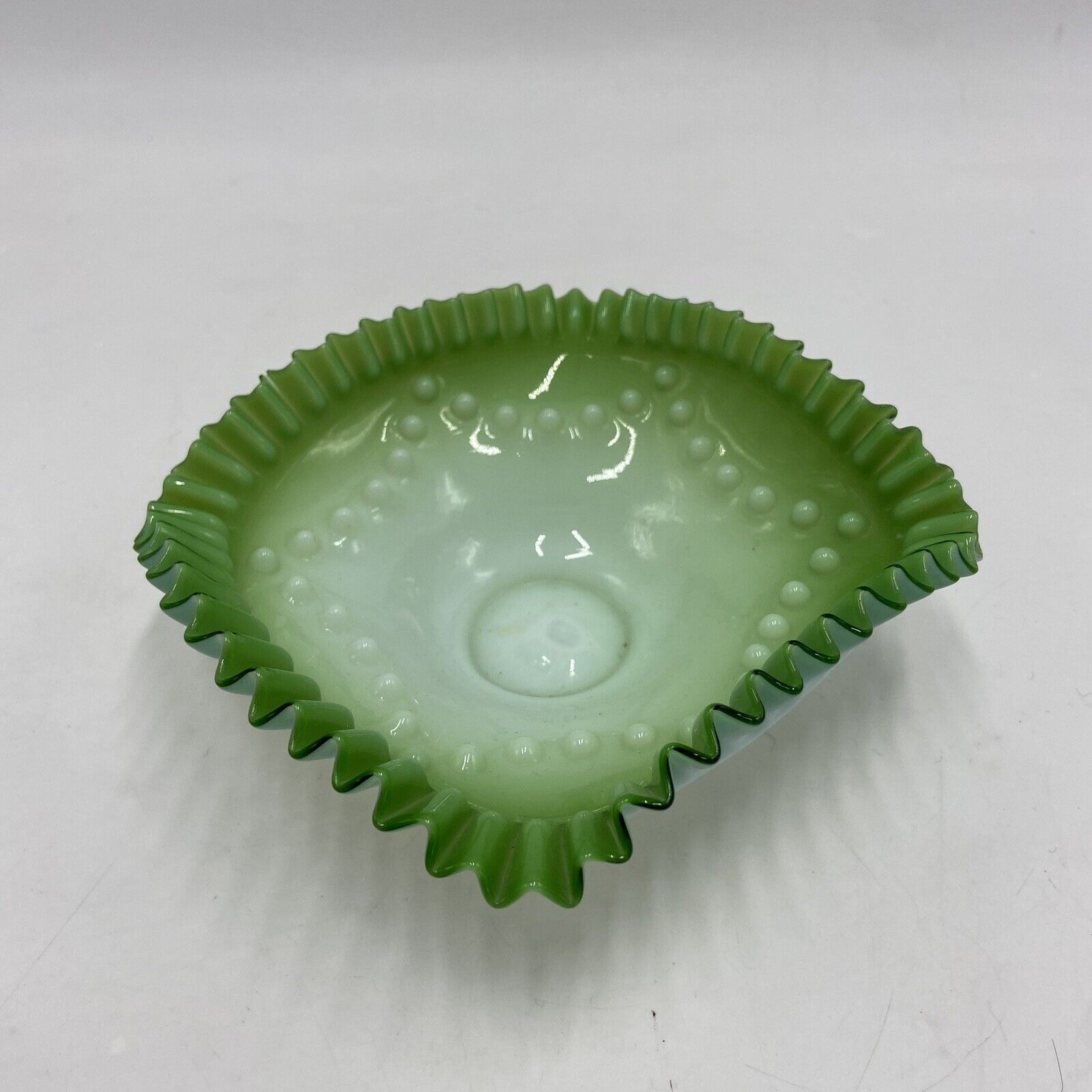 VINTAGE  VICTORIAN GREEN/WHITE ART GLASS BOWL RUFFLED CRIMPED DIMPLES