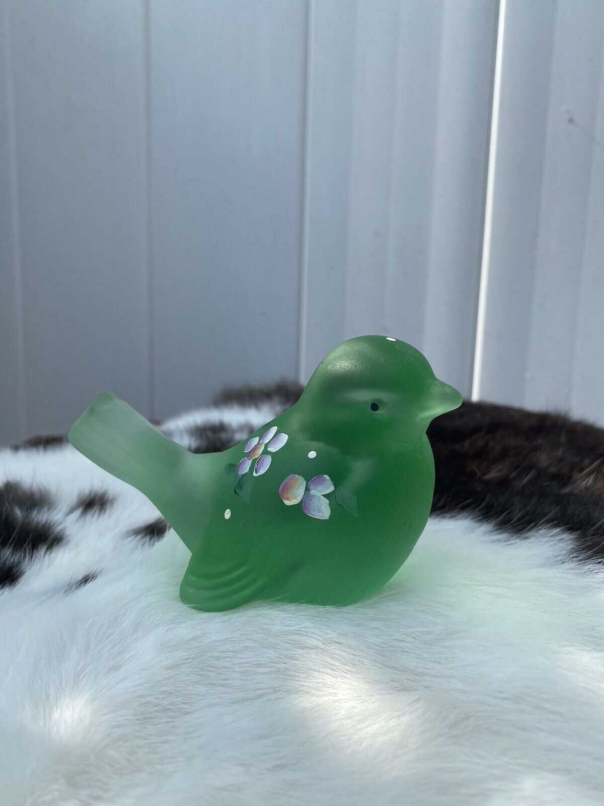 Fenton Art Glass ~ Green Glass Bird ~ Hand Painted Bird Figurine