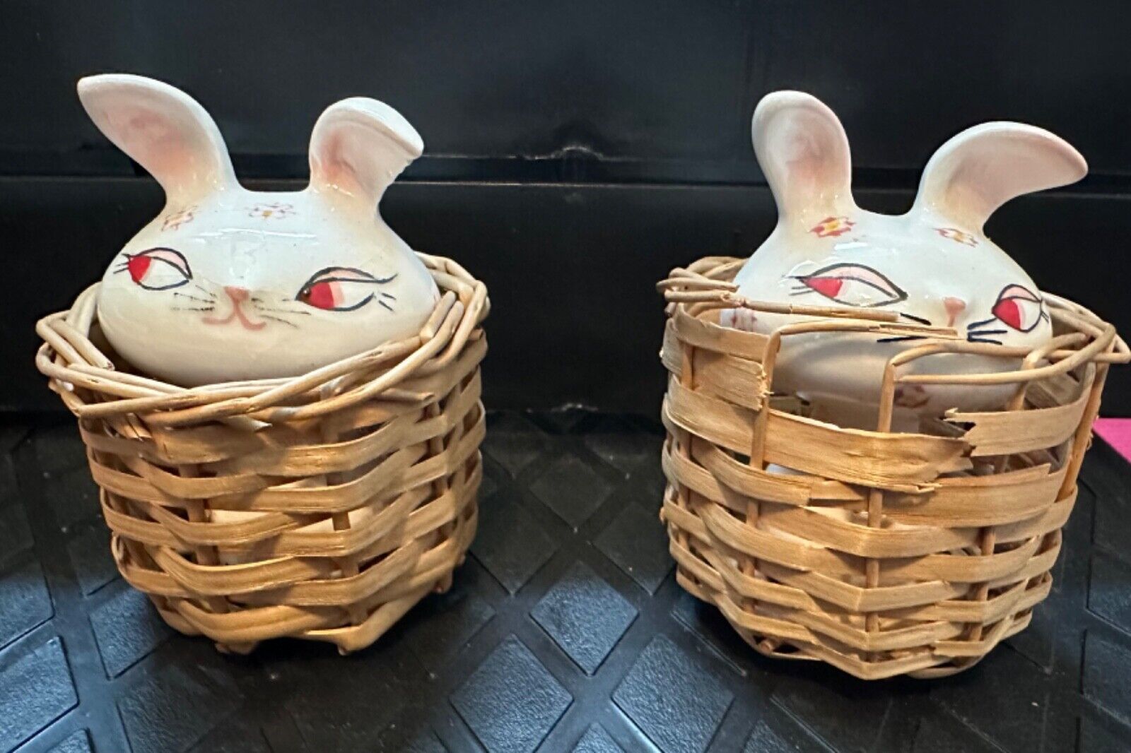 Vtg 1958 HOLT HOWARD Easter Bunny Rabbits In Basket Salt and Pepper Shaker Set