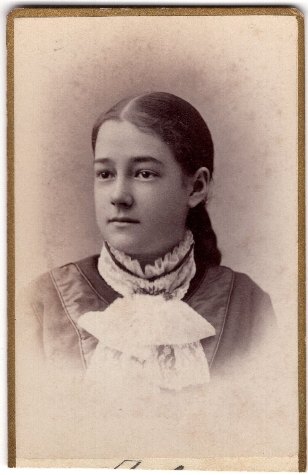 CIRCA 1880s CDV TEENAGE GIRL IN FANCY DRESS UNMARKED