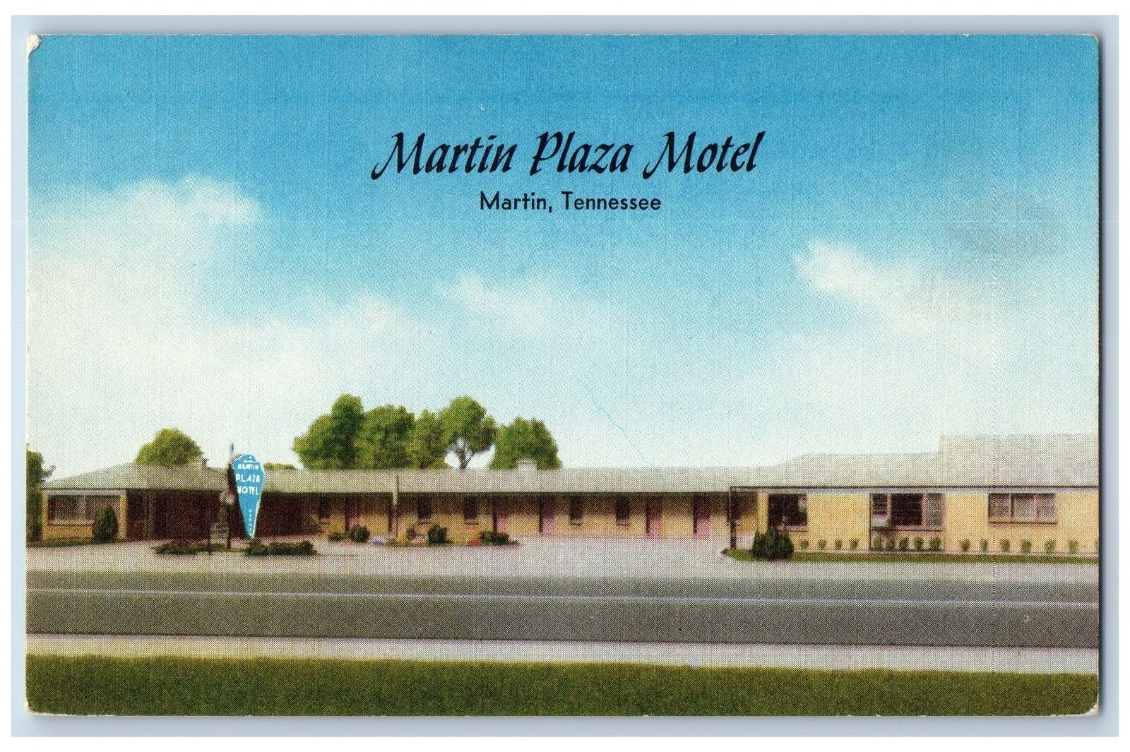 c1950 Martin Plaza Hotel & Restaurant Cottage Martin Tennessee Vintage Postcard