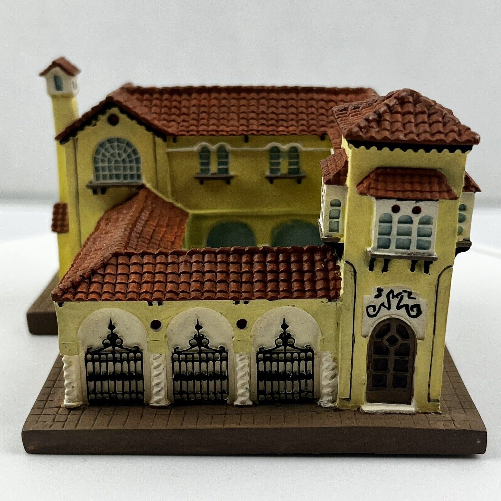 Franklin Mint The American Home Spanish Eclectic Authentic Miniature Collection