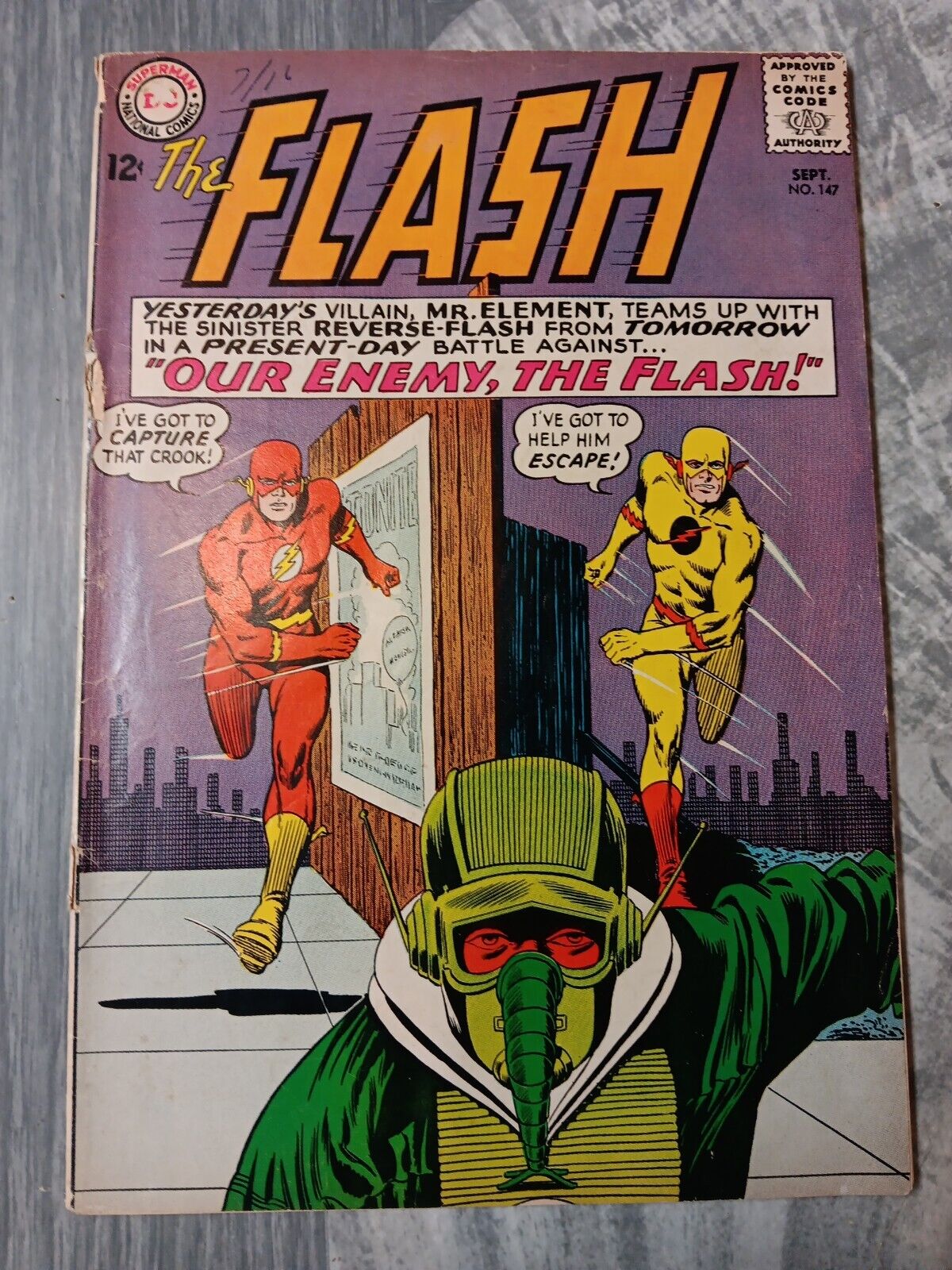 FLASH #147.    2ND APPEARANCE OF PROF. ZOOM  Key DC Issue 🖤🖤🖤