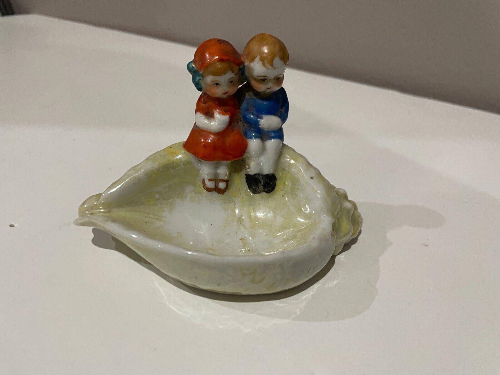 Vintage Japan Lusterware Couple Seashell Ashtray Trinket Dish Figurine