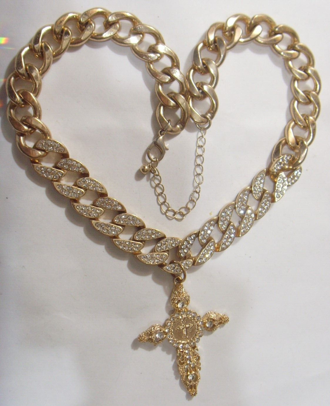 102 gram vintage gold tone metal cross diamante gems religious necklace FC1302