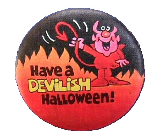 Hallmark BUTTON PIN Halloween Vintage DEVIL DEVILISH & FIRE 1982 Holiday Pinback