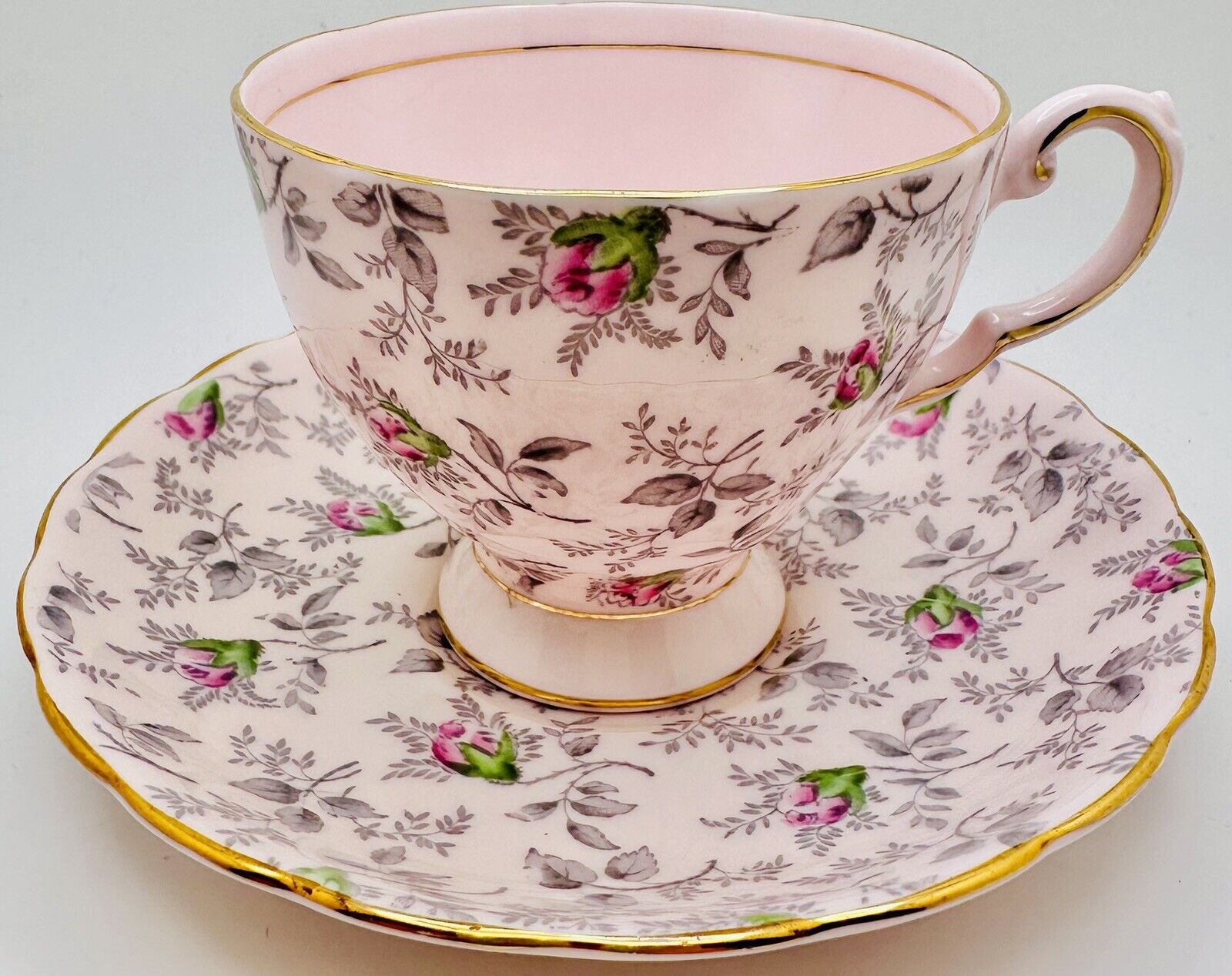 Vintage Tuscan England Pink Rose Chintz Floral Cup & Saucer; Rosettes Teacup