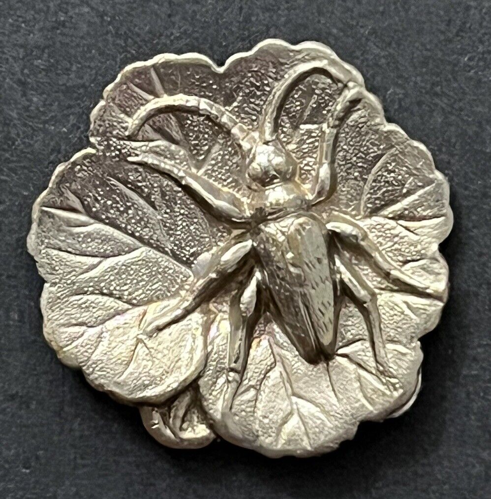 Vintage Silver Metal BEETLE ON LEAVES Insect Button - 3/4\