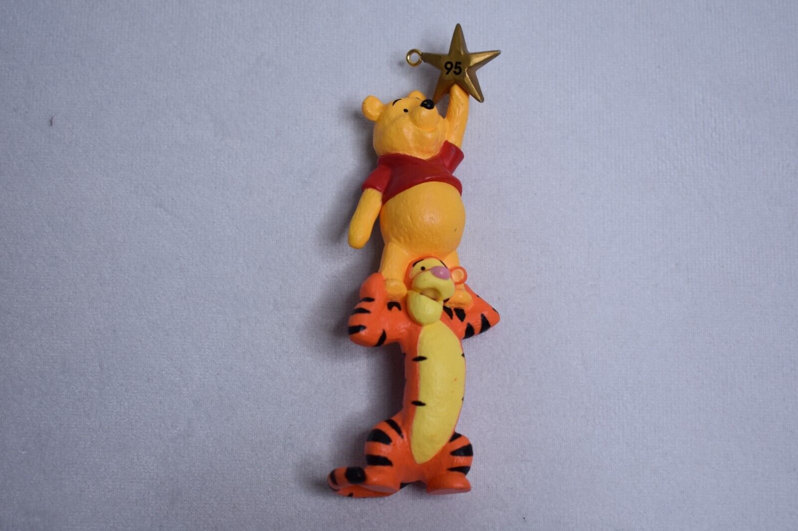 1995 Hallmark Keepsake Christmas Tree Ornament Winnie the Pooh and Tigger