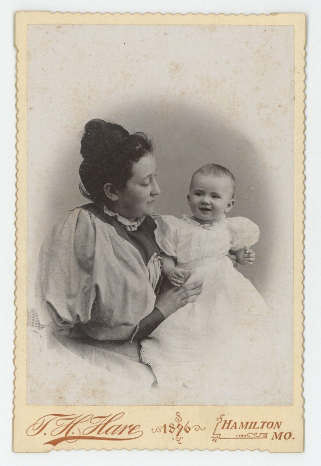 Antique Circa 1890s Cabinet Card Adorable Mother & Smiling Baby Hamilton, MO