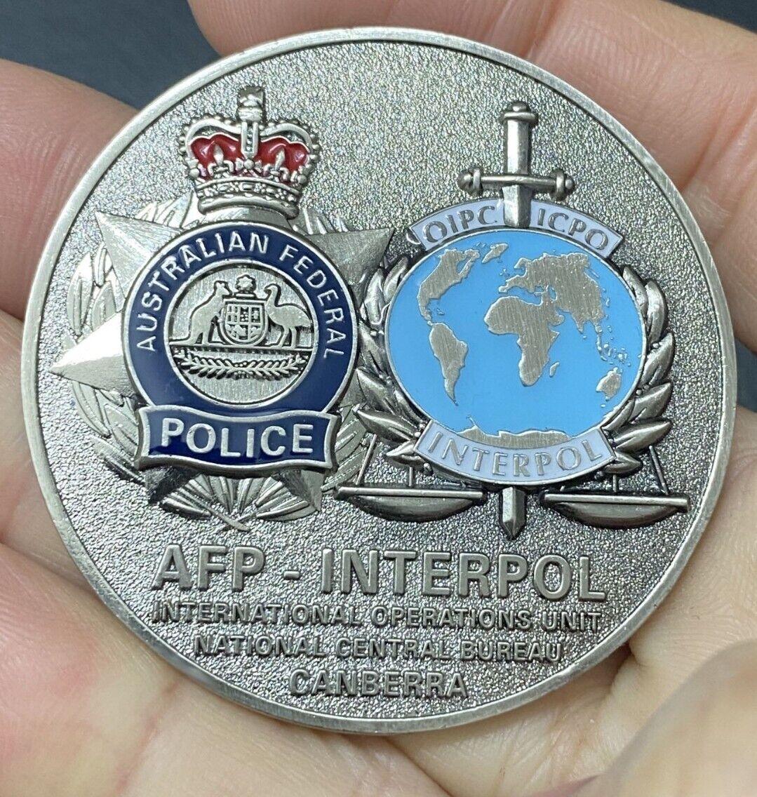 AFP Federal  Australian / INTERPOL  Coin not badge (Commonwealth)