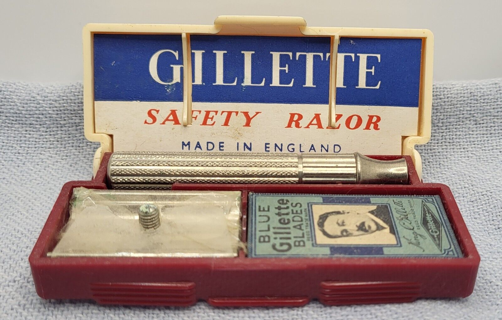 Vintage Gillette tech No 27 Set NOS Bar handle England safety razor 1948