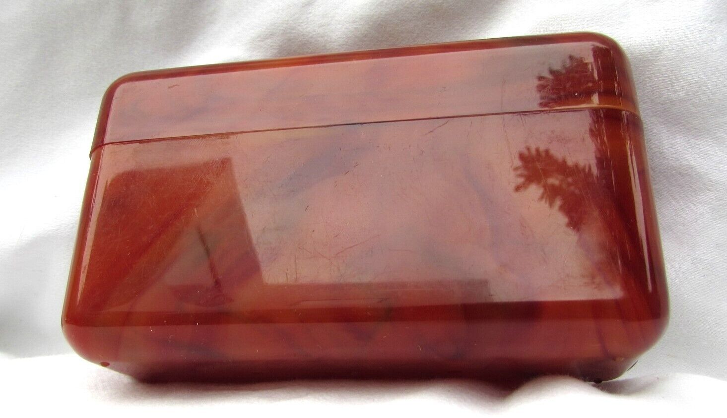 Rare Catalin bakelite box, caramel color